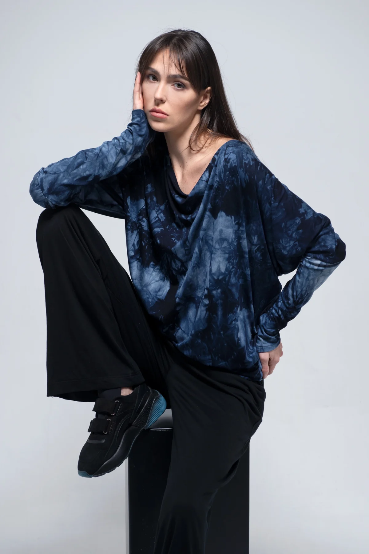 Lacivert Batik Asimetrik Bluz - BE OZ - Görsel 5