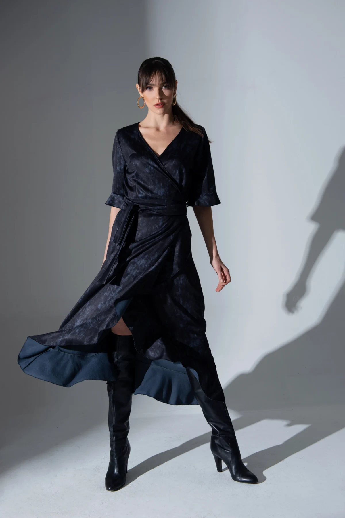 be-oz-yasmin-batik-elbise-3 Yasmin Kruvaze Elbise - BE OZ - Görsel 1