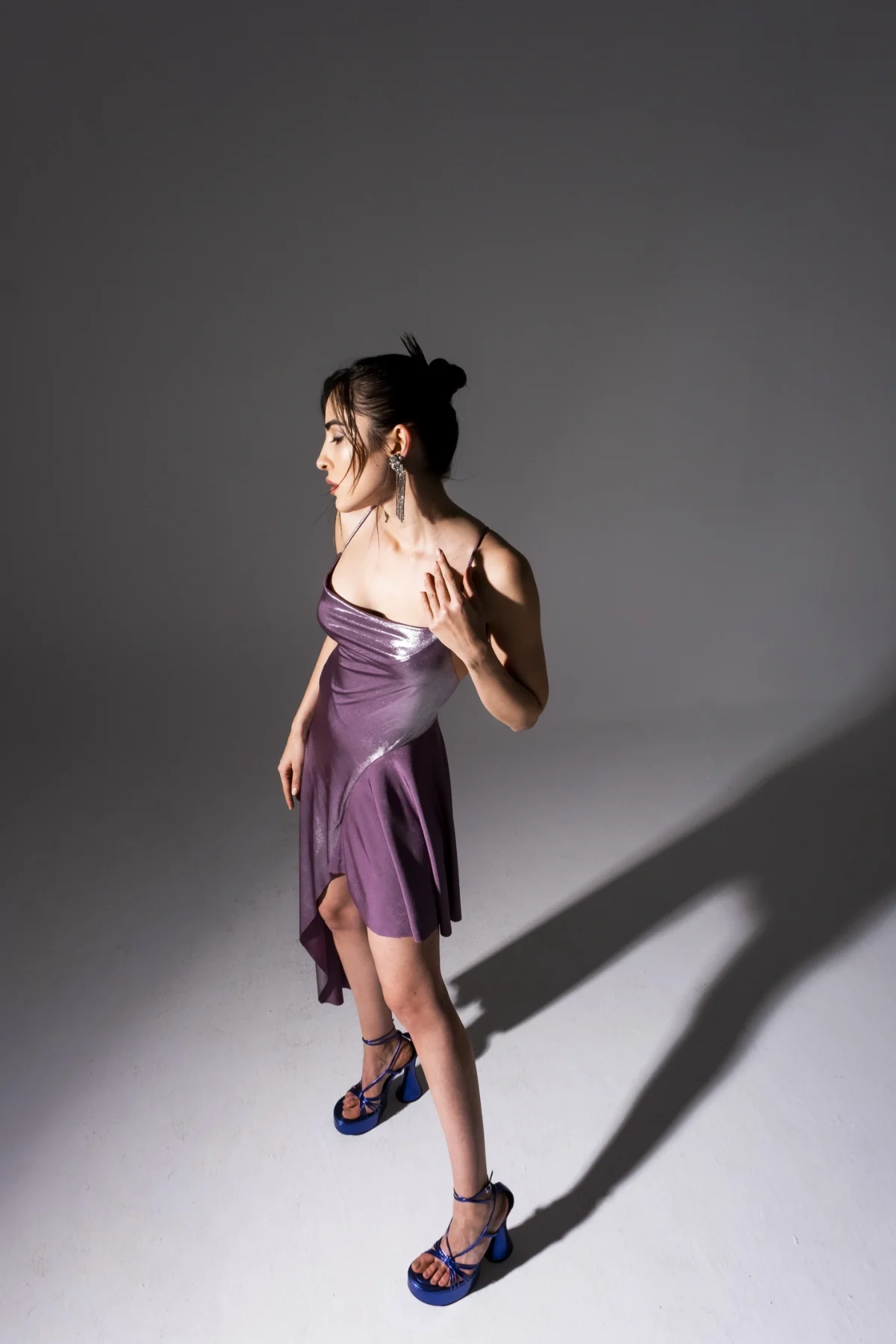 Aura Asimetrik Tasarım Gold Gece Elbisesi-BE OZ - Görsel 7