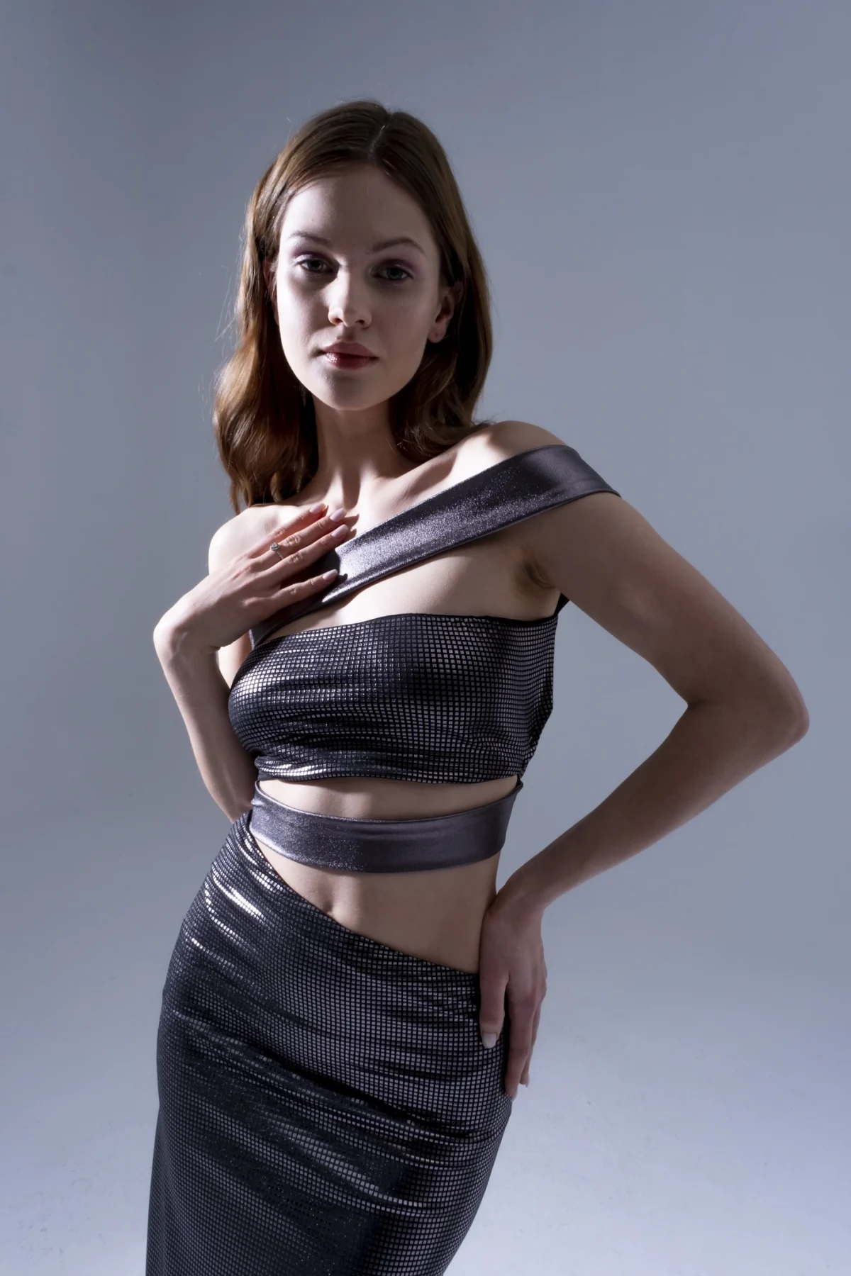 Ceylo Cut Out Gold Elbise - BE OZ - Görsel 5