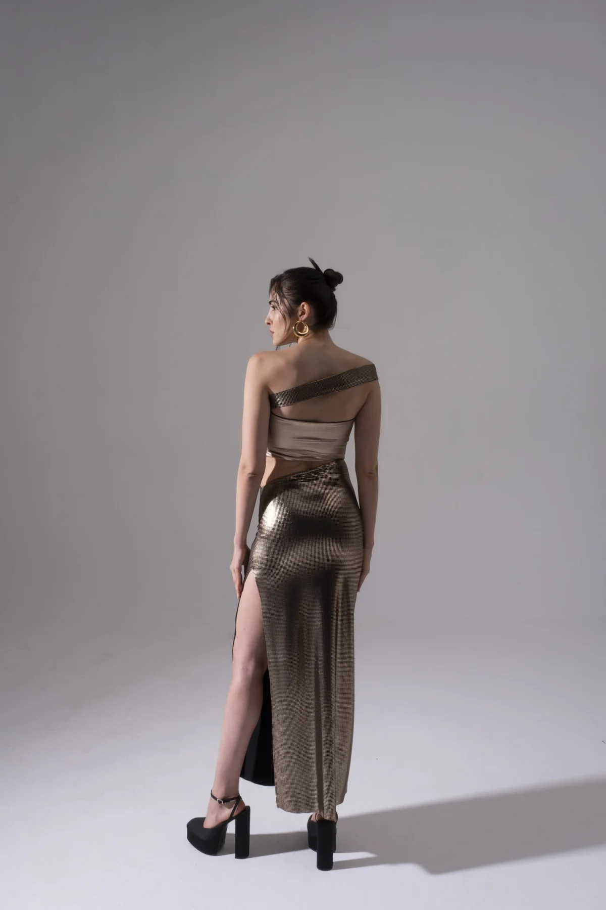 Ceylo Cut Out Gold Elbise - BE OZ - Görsel 3