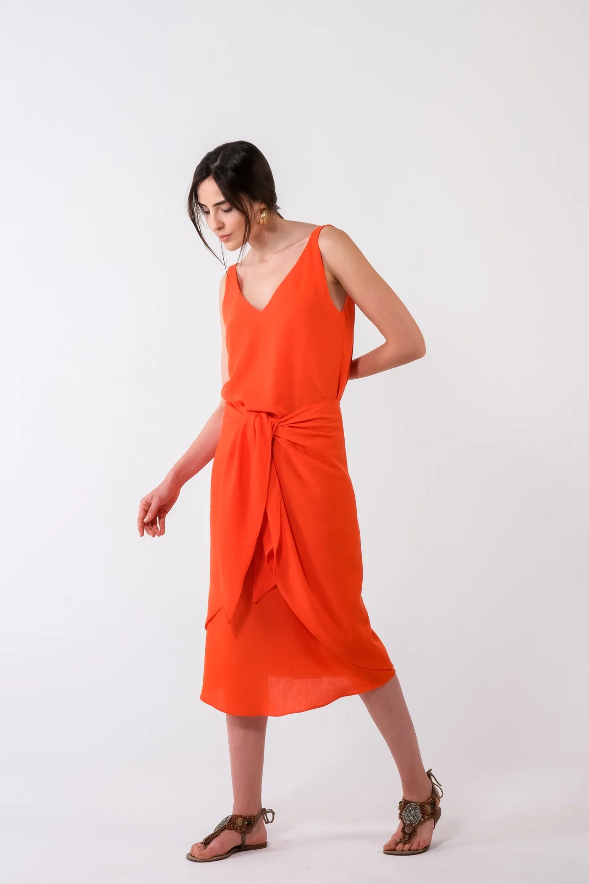 Önden Bağlamalı Bej Elbise - BE OZ - Görsel 10