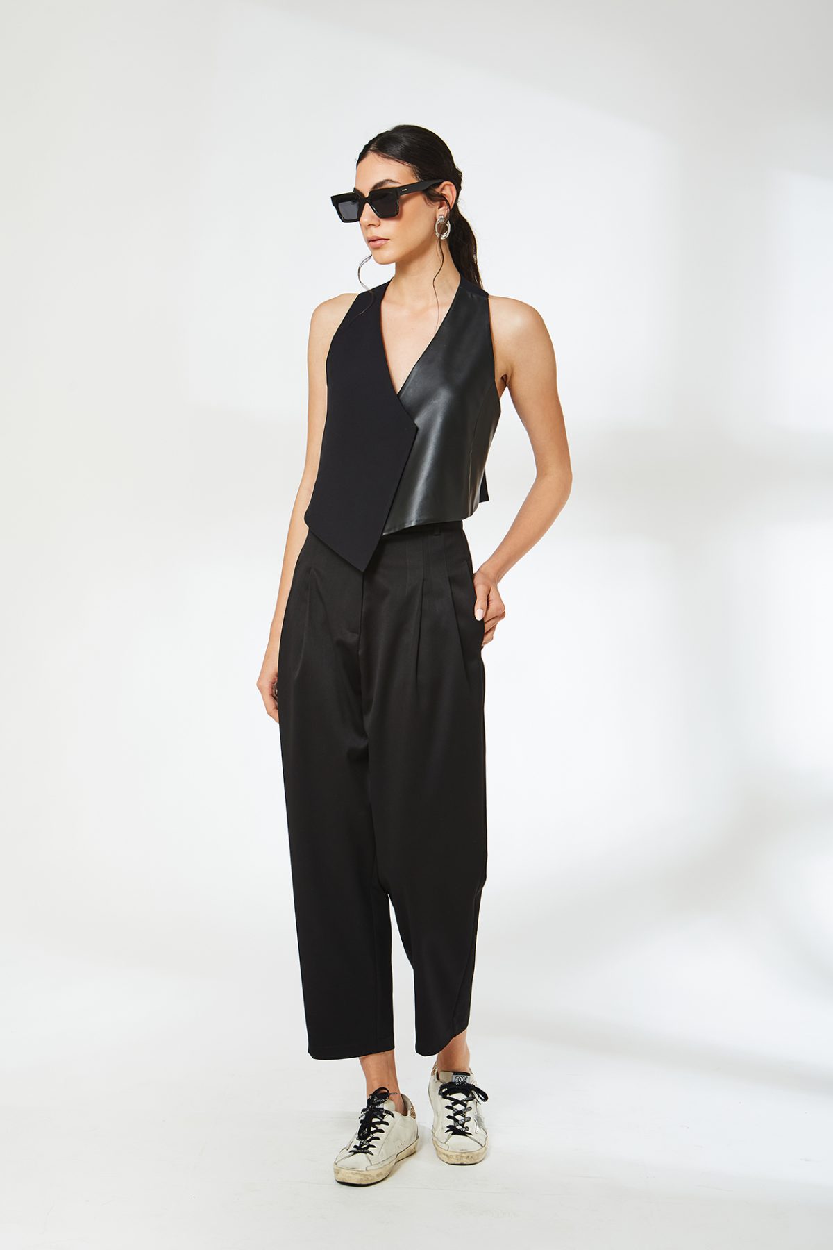 Indra Deri Detaylı Siyah Yelek - BE OZ - Görsel 2