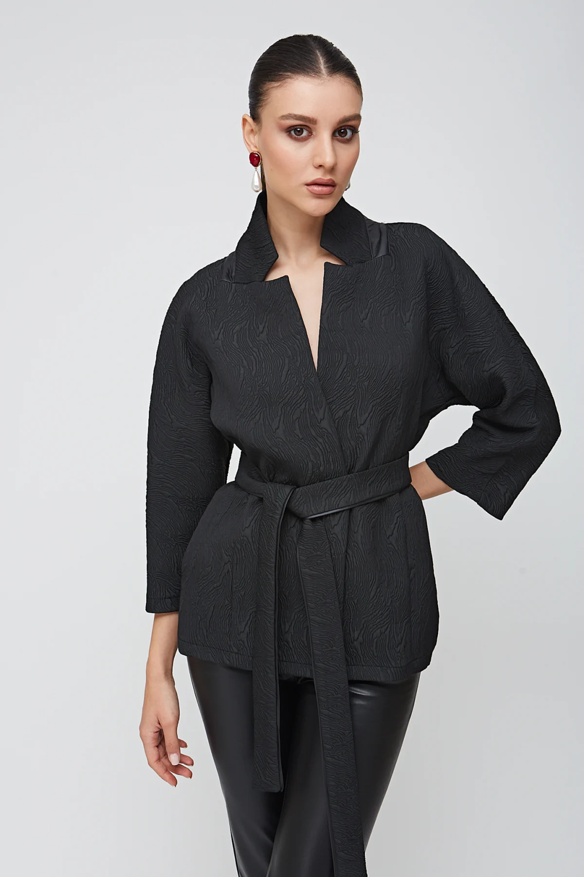 Deri Biyeli Siyah Brokar Ceket- BE OZ - Görsel 7