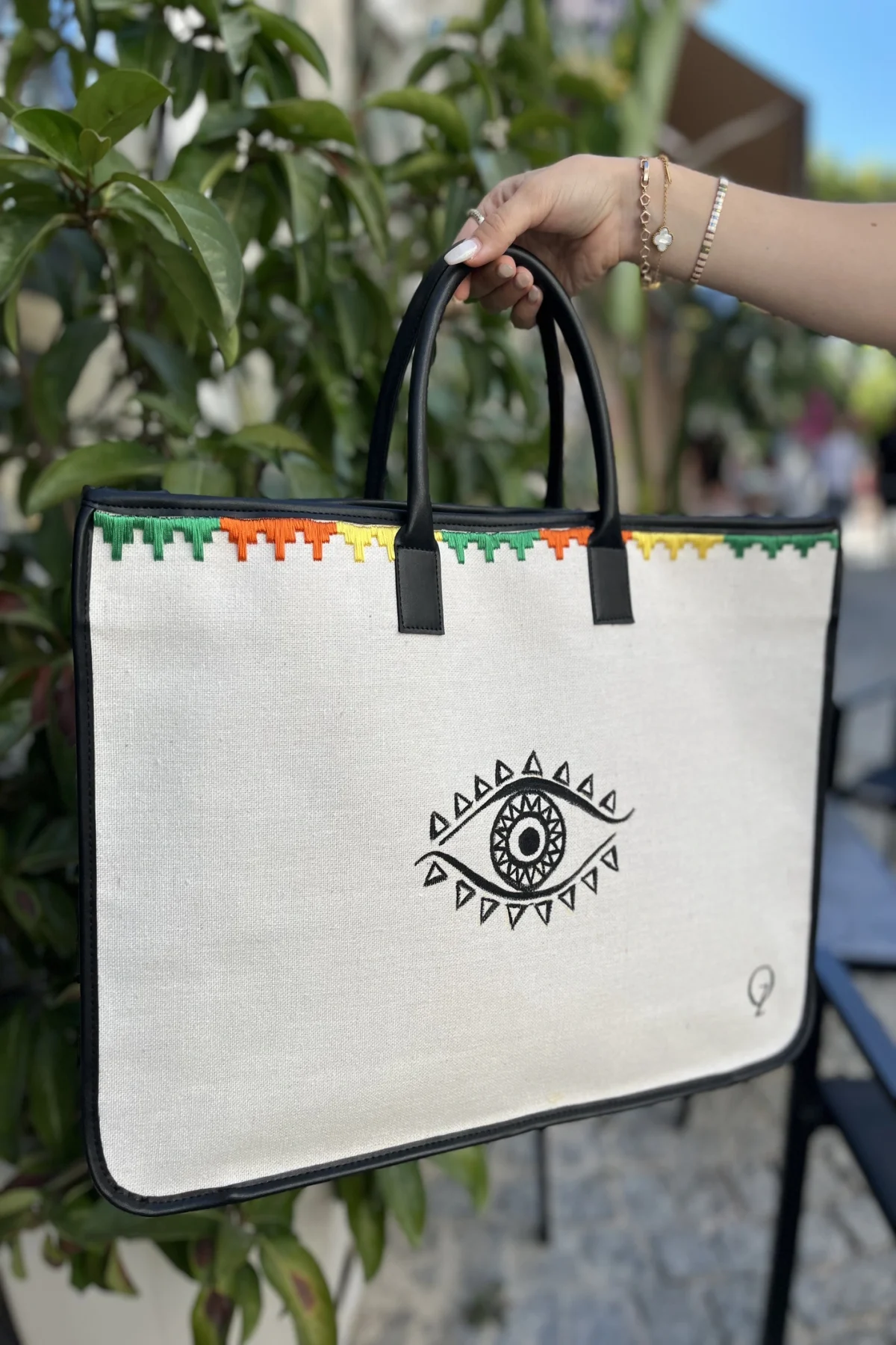 Nakış İşlemeli Göz Desen Kanvas Çanta - BE OZ - Görsel 4